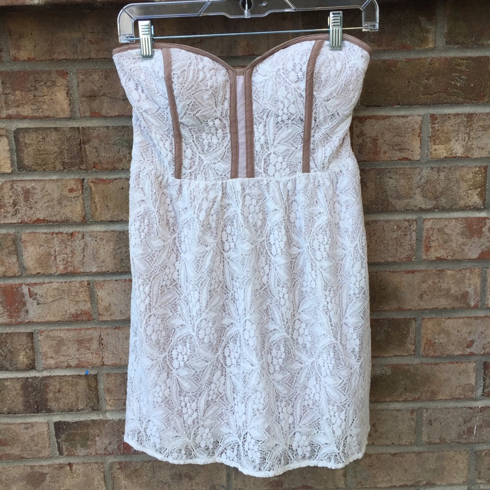 Urban Outfitters | Pins and Needles Lace Dress